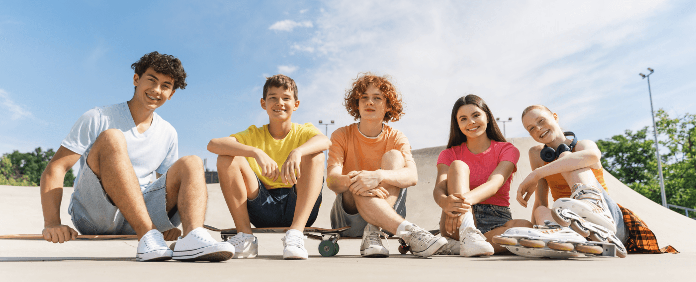 Kids Sitting